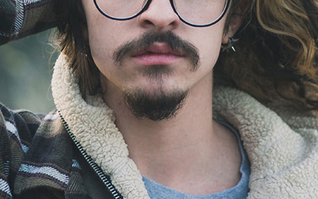 F&uuml;r Mutige: Musketier-Bart rasieren und stylen